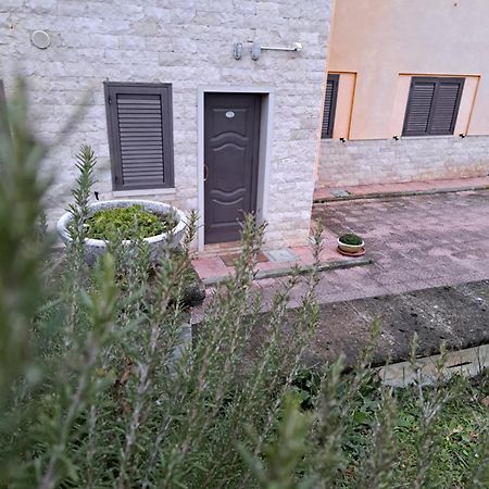 La Casa Di Mezzo-Affitti Brevi-Zona Ospedali Villa Busso Luaran gambar