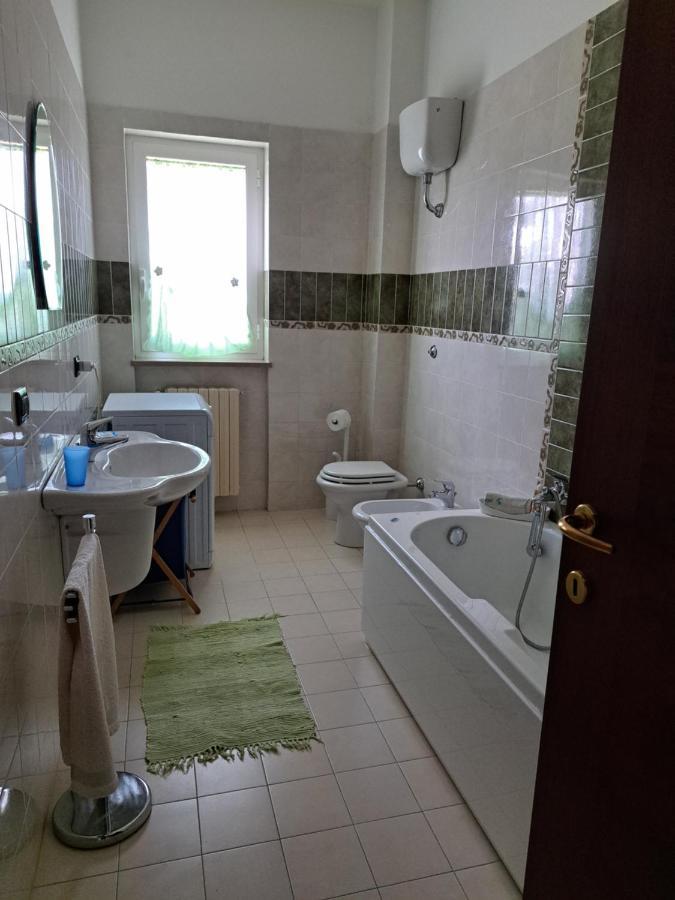 La Casa Di Mezzo-Affitti Brevi-Zona Ospedali Villa Busso Luaran gambar