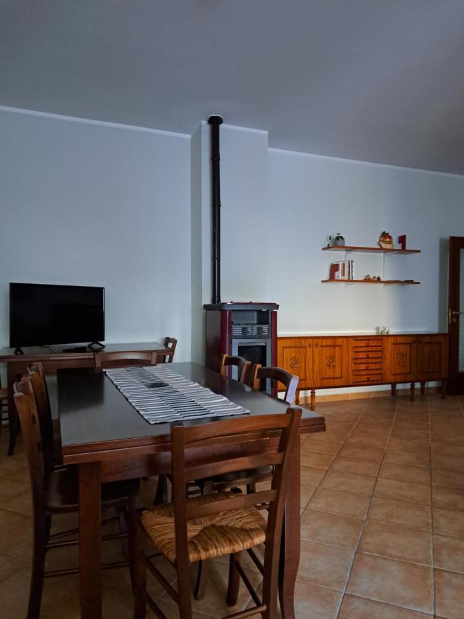 La Casa Di Mezzo-Affitti Brevi-Zona Ospedali Villa Busso Luaran gambar